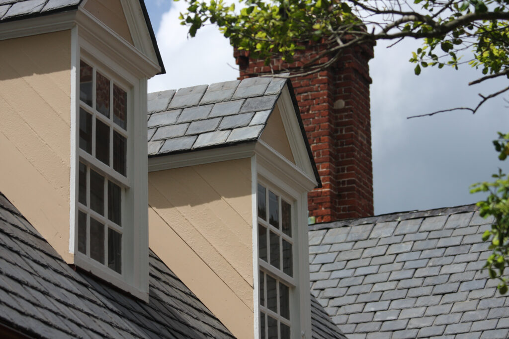 How Long Does a Slate Roof Last? Lifespan, Maintenance, and Value